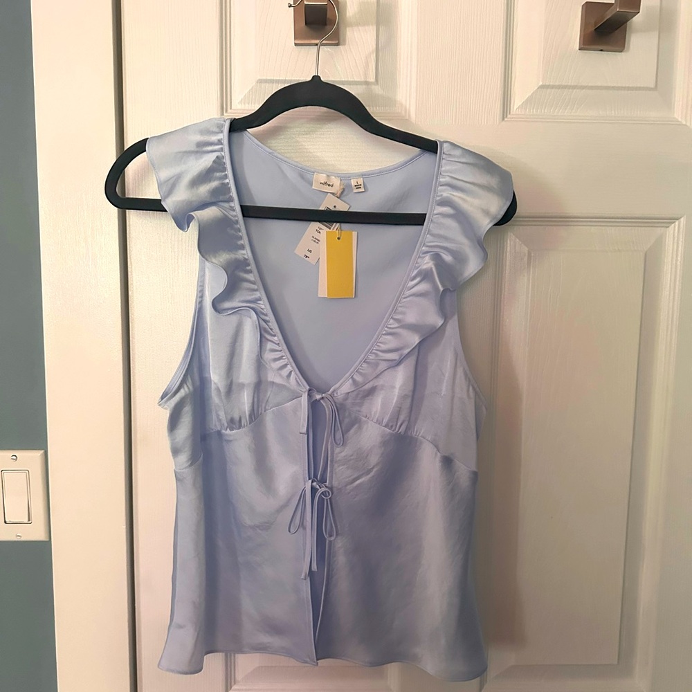 Aritzia silky top